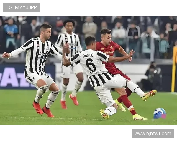 尤文图斯与瓦伦西亚精彩对决集锦回顾与分析 尤文图斯与瓦伦西亚精彩对决集锦回顾与分析