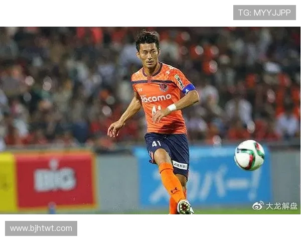 山口雷法与岐阜的激烈对决揭示了足球战术的魅力与团队精神 山口雷法与岐阜的激烈对决揭示了足球战术的魅力与团队精神