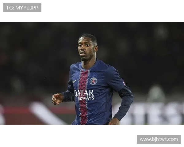 登贝莱在赛场上的闪耀表现与未来发展展望分析 登贝莱在赛场上的闪耀表现与未来发展展望分析