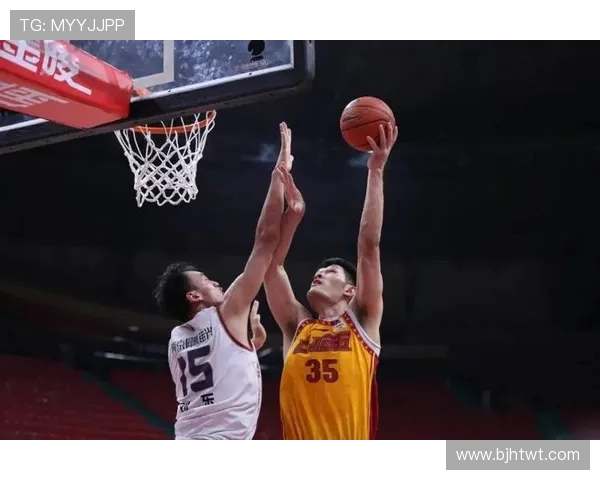 南京篮球队的战术解析与控制策略深度剖析 南京篮球队的战术解析与控制策略深度剖析